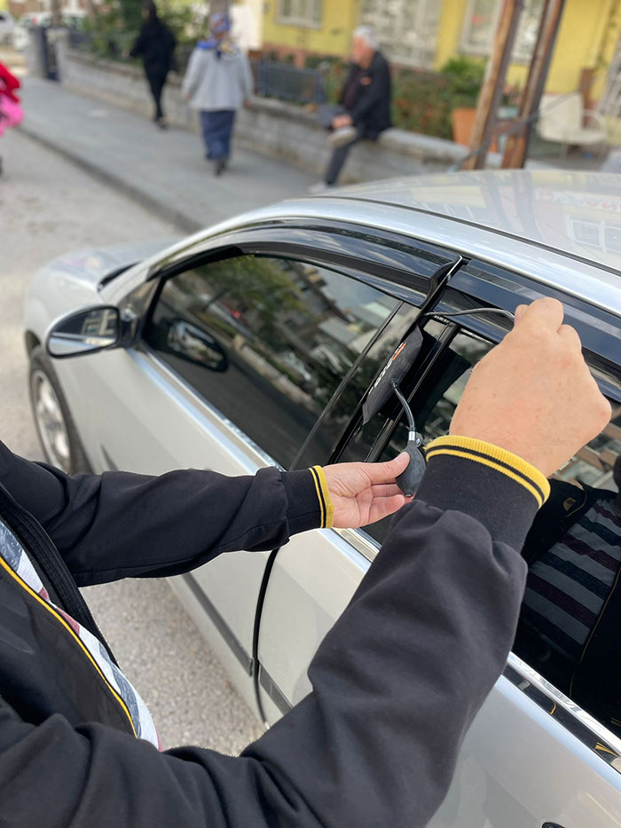 İzmit Oto Kilitçisi